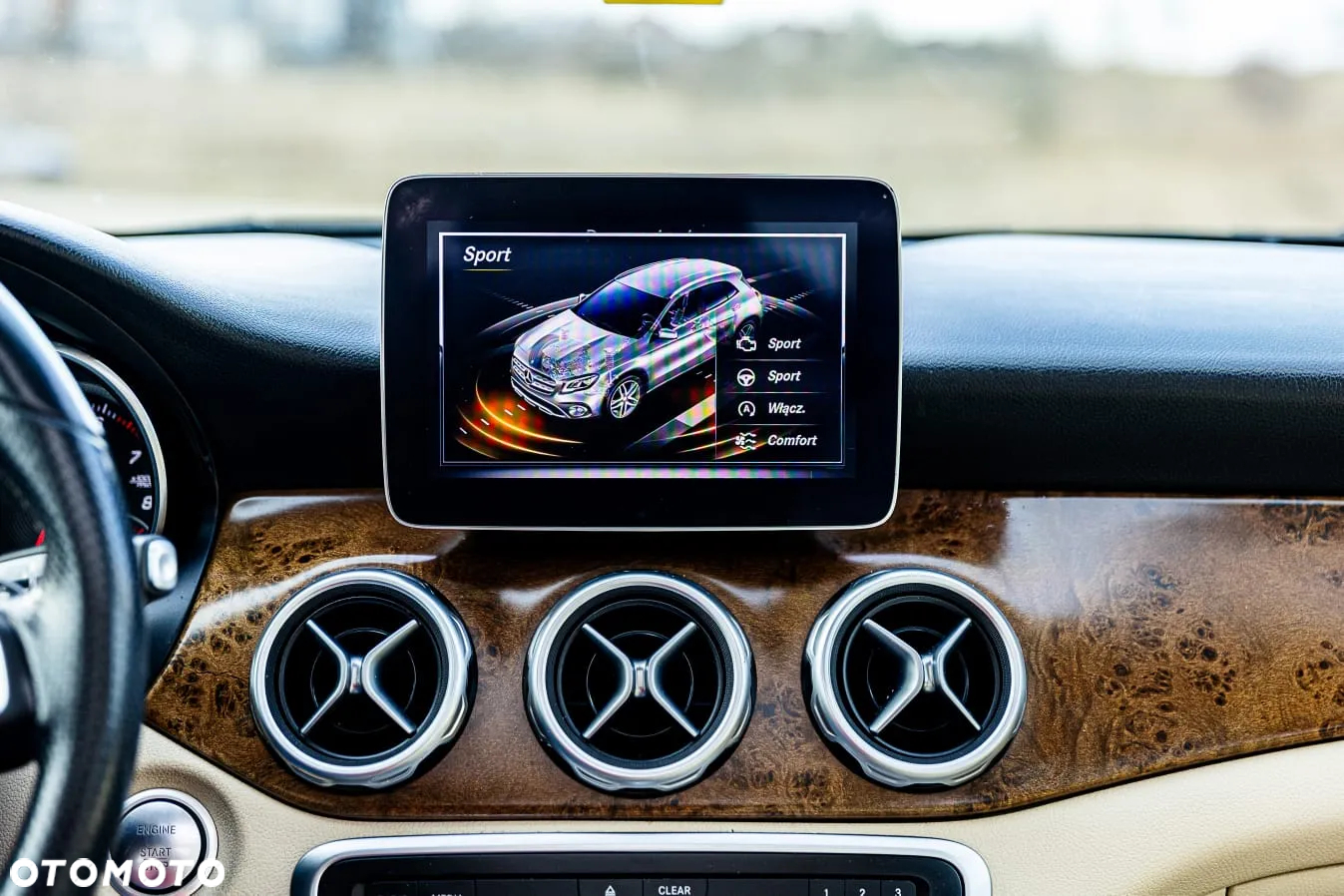 Mercedes-Benz GLA 250 4-Matic Urban - 13
