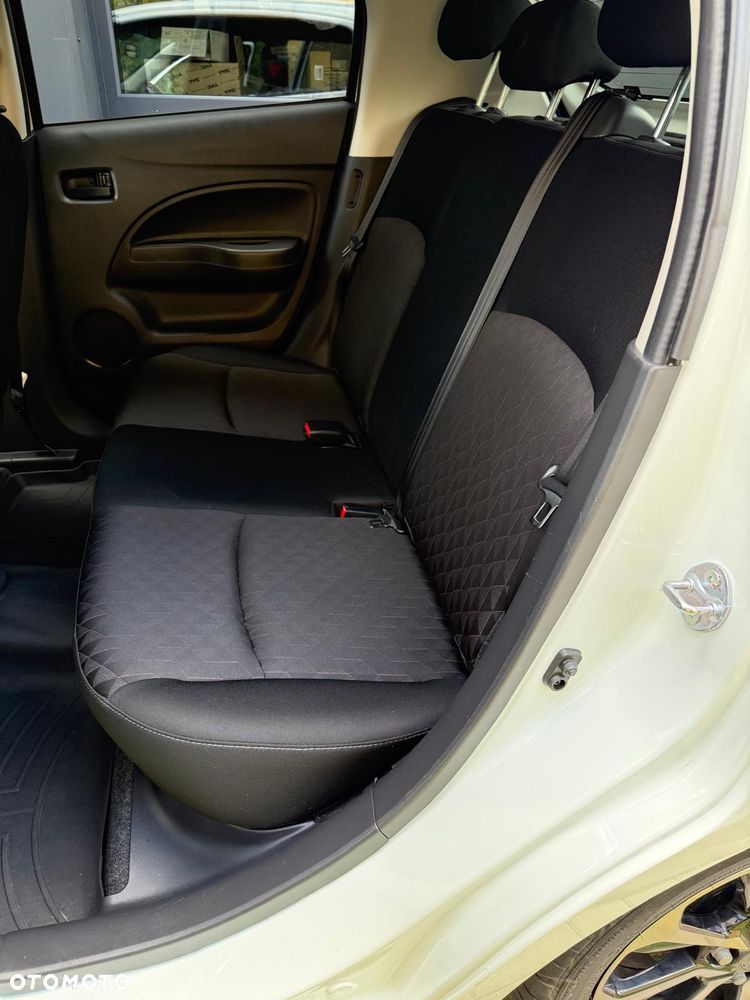 Mitsubishi Space Star 1.2 AS&G Invite CVT - 15