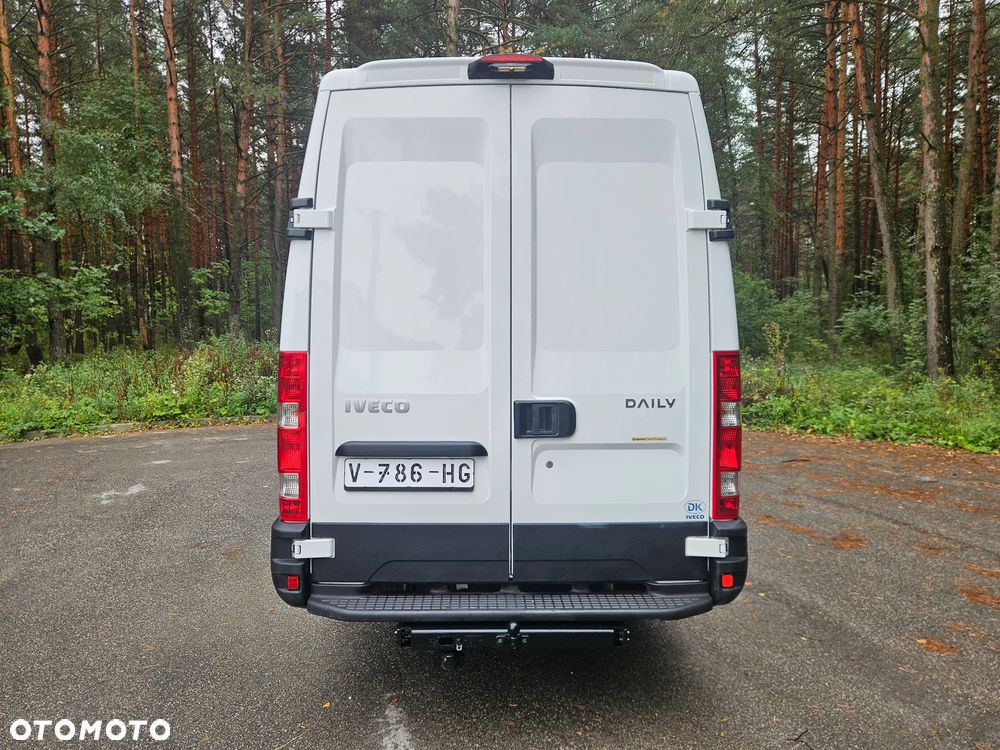 Iveco Daily BLIŹNIAKI Hak 3,5 tony - 8