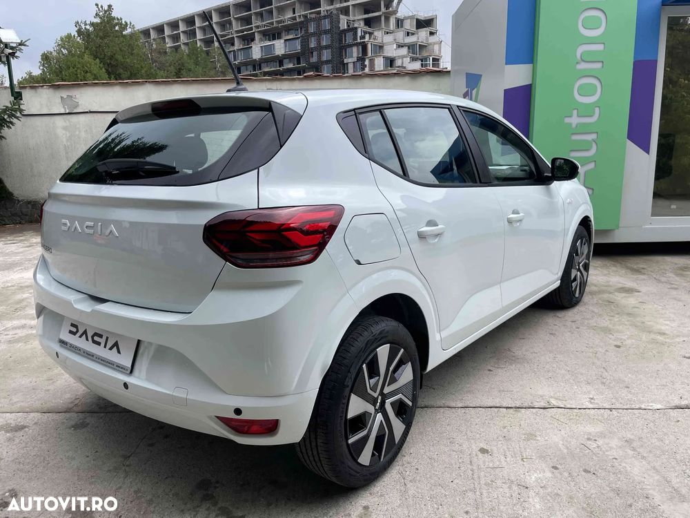 Dacia Sandero - 7