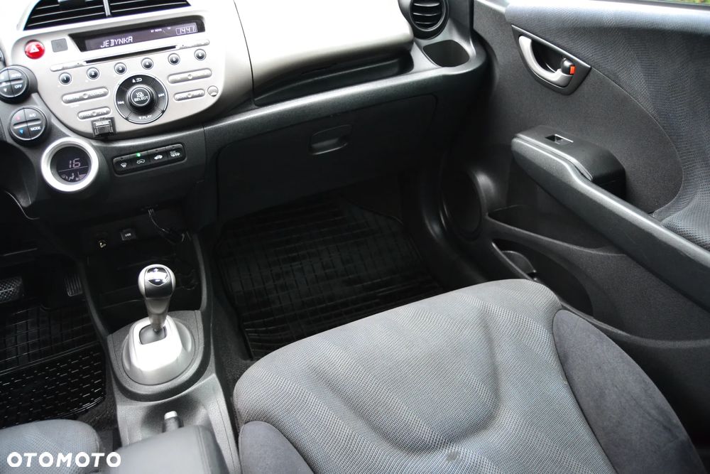 Honda Jazz 1.4 Elegance CVT - 34