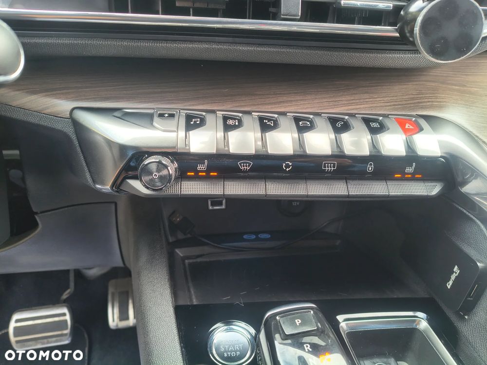 Peugeot 3008 1.6 PureTech Hybrid PHEV GT Pack S&S EAT8 - 21