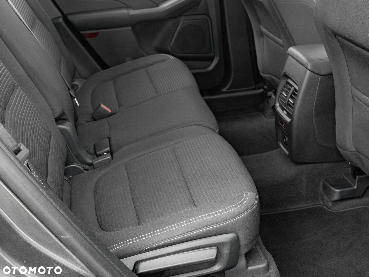 Ford Kuga 1.5 EcoBoost FWD Titanium - 29