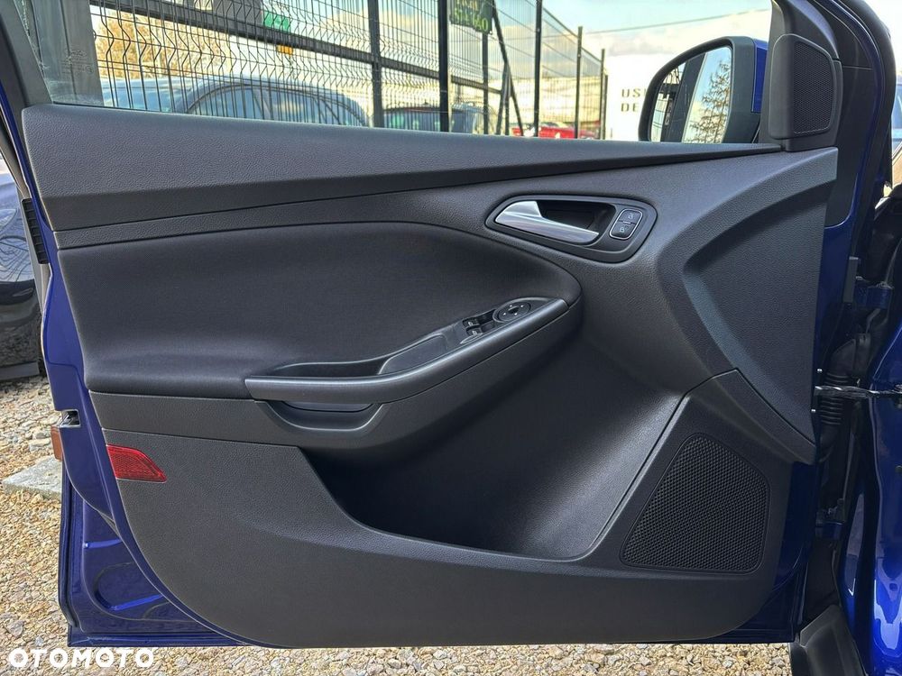 Ford Focus 1.6 Edition - 14