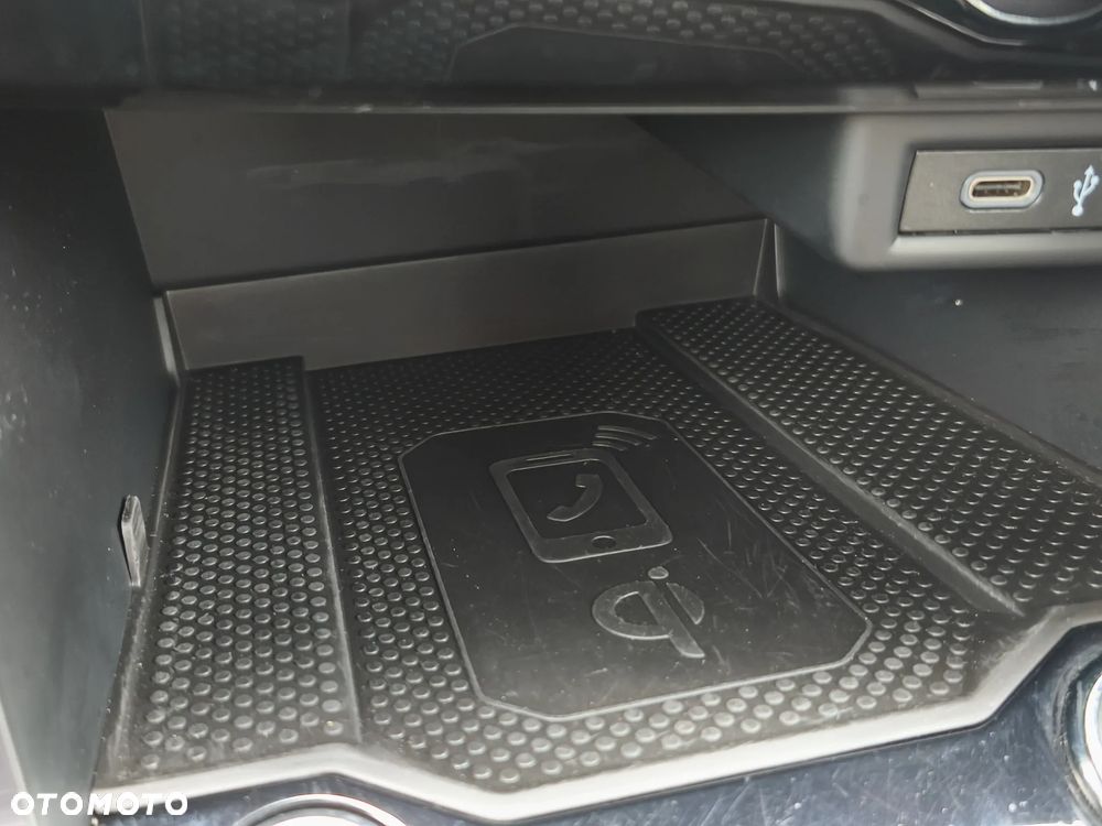 Volkswagen T-Roc - 20