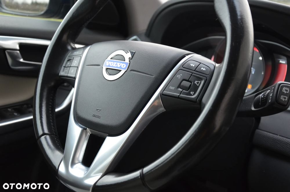 Volvo XC 60 D3 Ocean Race - 25