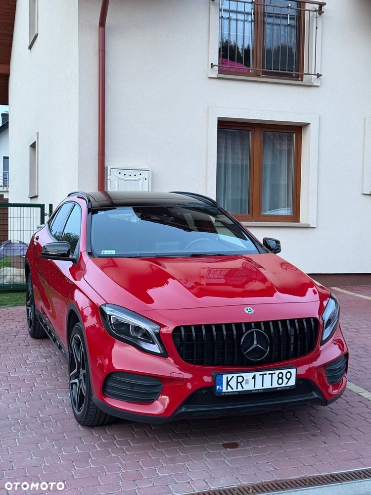 Mercedes-Benz GLA 220 4-Matic AMG Line - 2