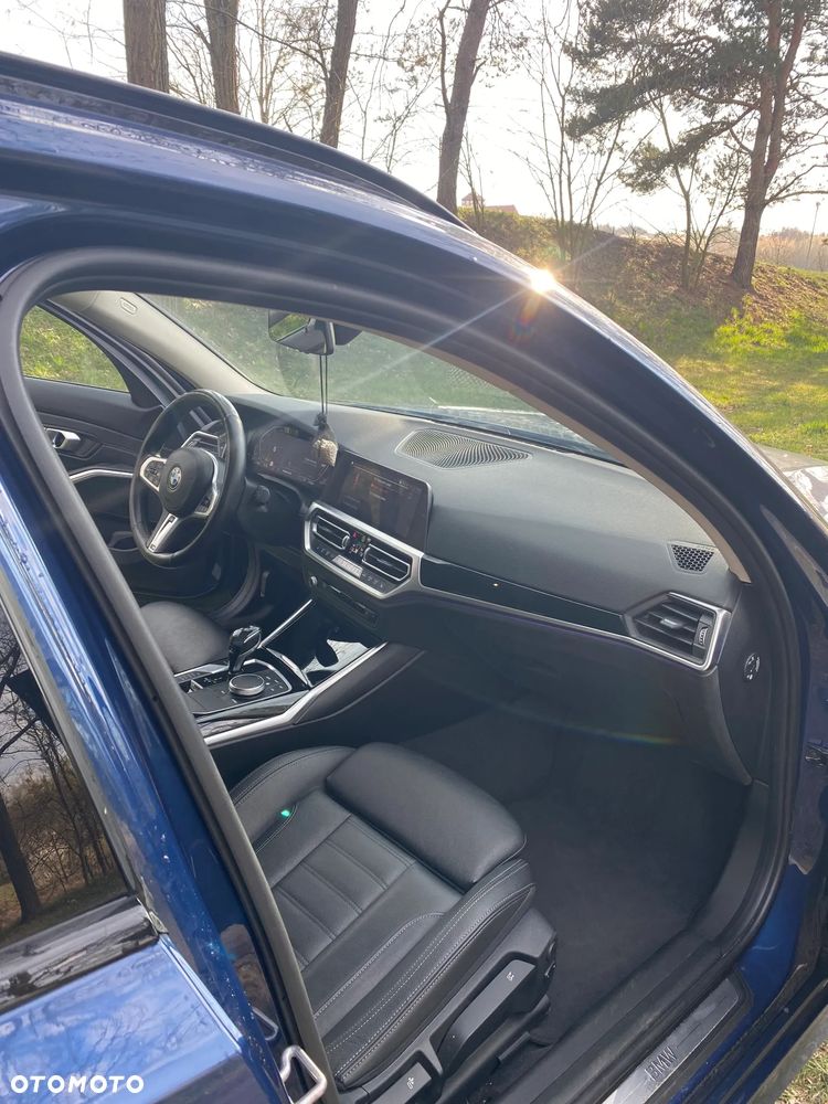 BMW Seria 3 320d MHEV Sport Line - 10