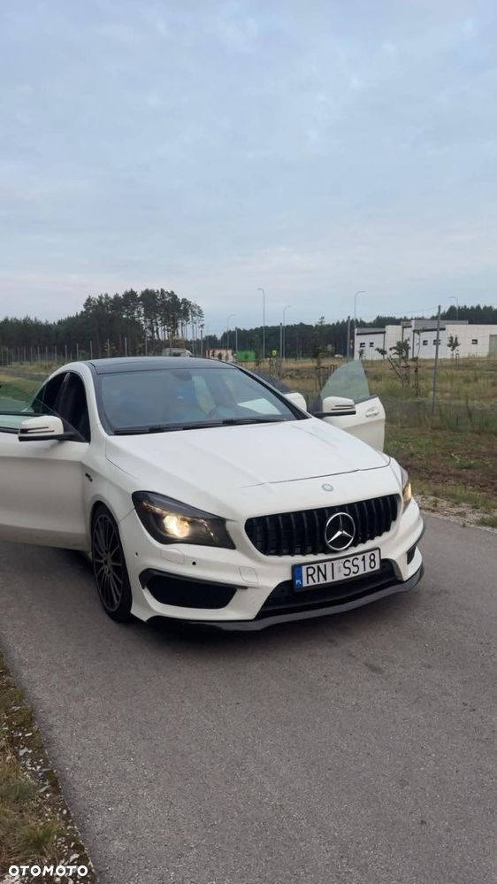 Mercedes-Benz CLA 45 AMG 4Matic 7G-DCT - 19