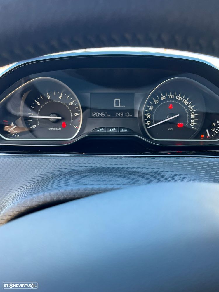 Peugeot 208 1.2 PureTech Active - 10