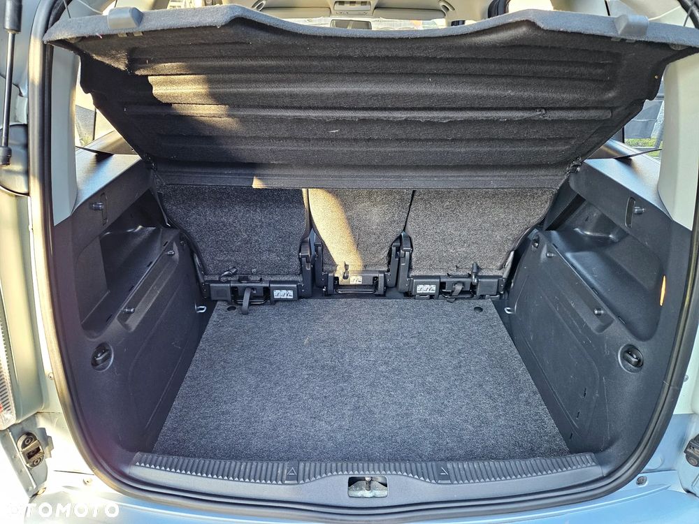 Skoda Roomster 1.2 12V HTP - 10