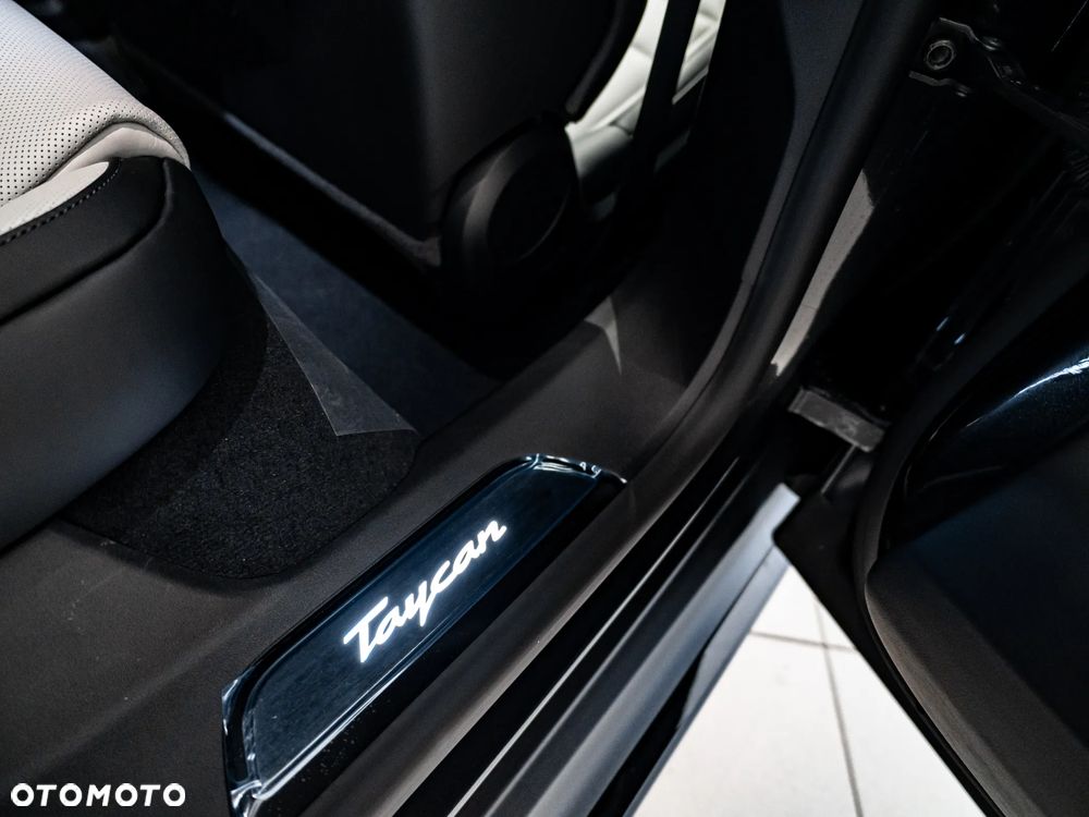 Porsche Taycan 105kWh 4 - 20