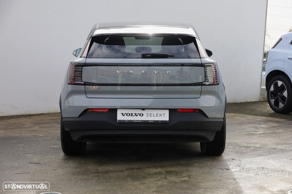 Volvo EX30 51 kWh Single Motor Plus - 4