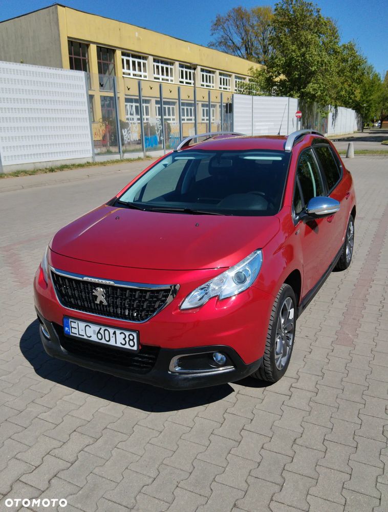 Peugeot 2008 1.2 Pure Tech Style S&S - 1