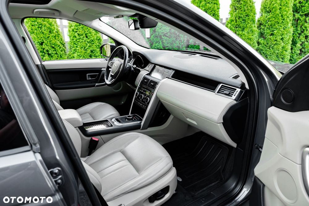 Land Rover Discovery Sport D150 - 24