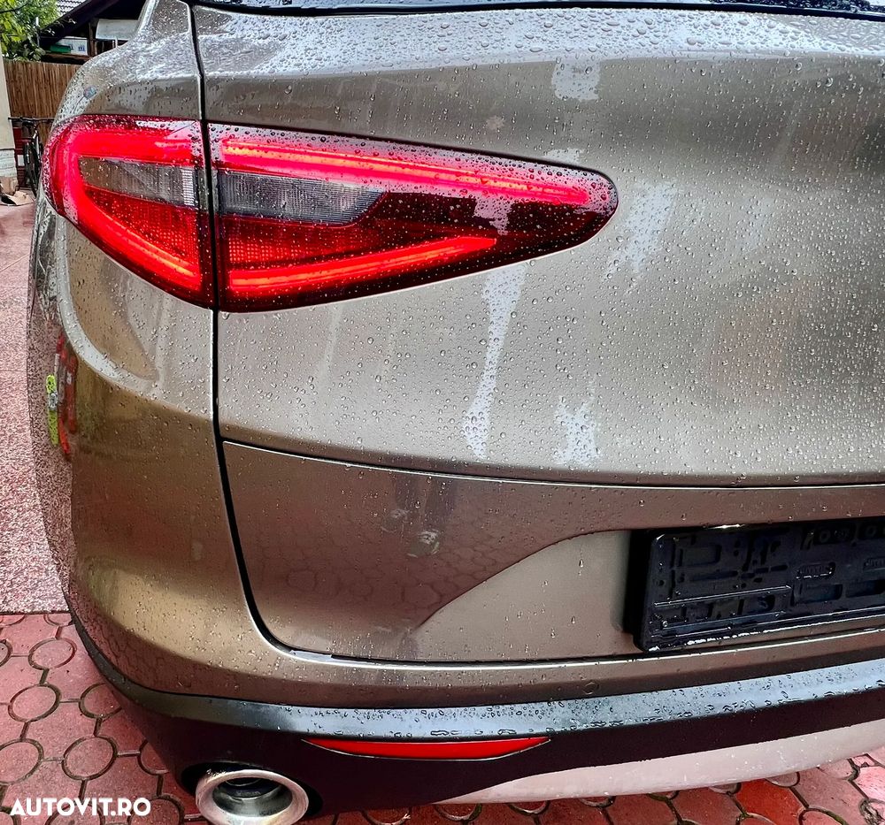 Alfa Romeo Stelvio 2.2 Diesel 16V AT8 Super - 17