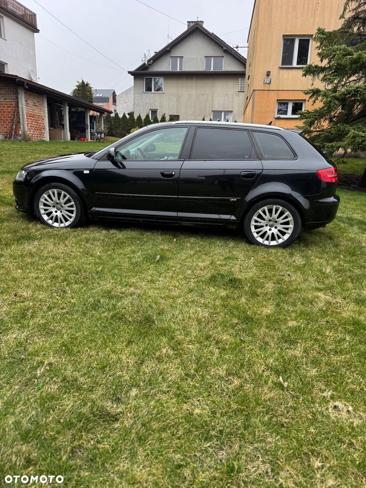 Audi A3 Sportback 2.0 TDI S line Sportpaket plus - 4
