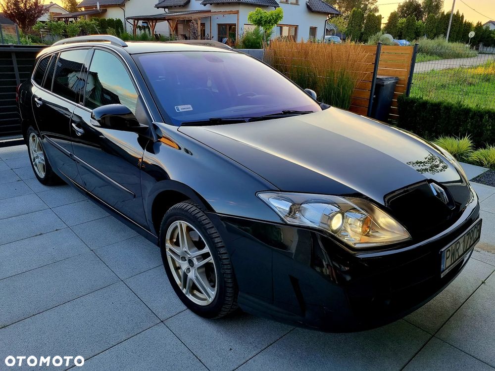 Renault Laguna 2.0 dCi Initiale - 9