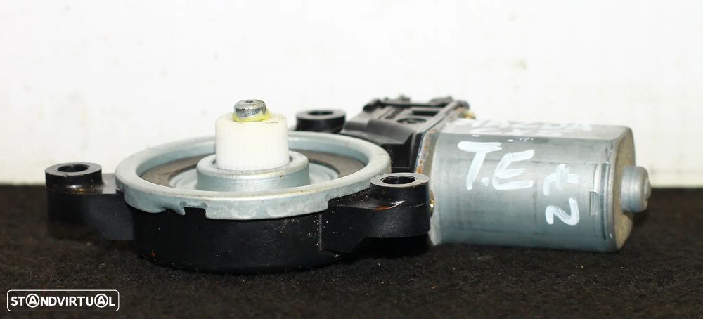 MOTOR ELEVATÓRIO DO VIDRO TRASEIRO ESQUERDO MAZDA CX5 - 3