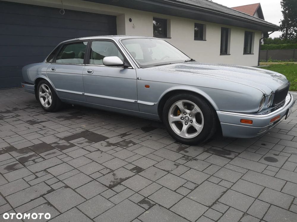 Jaguar XJ Sovereign 4.0 - 1