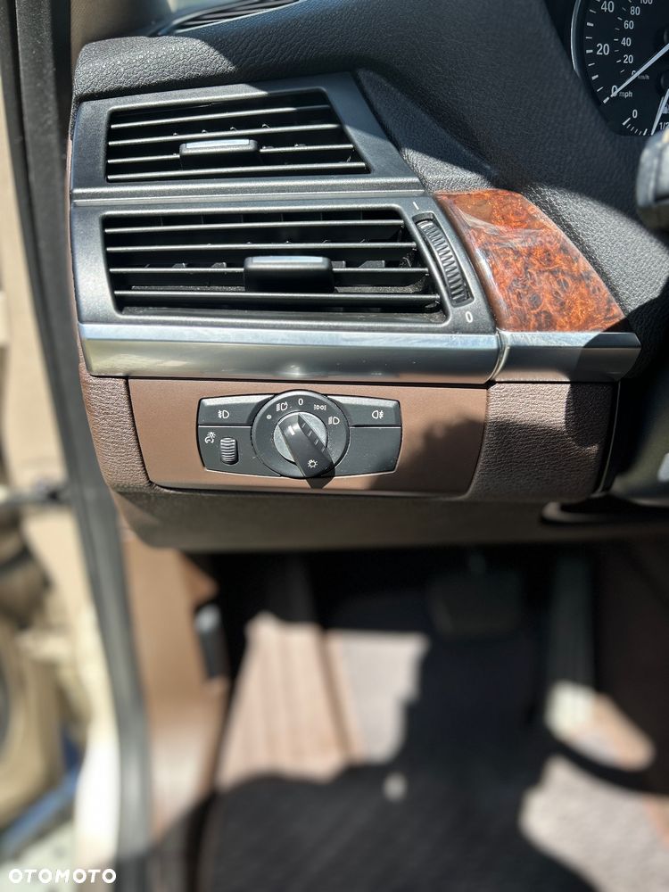 BMW X5 3.5i xDrive - 13