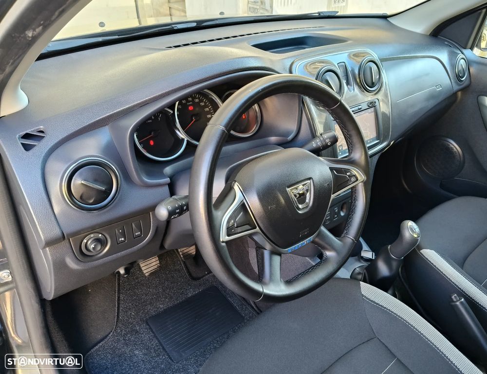 Dacia Logan MCV 1.5 dCi Stepway - 11