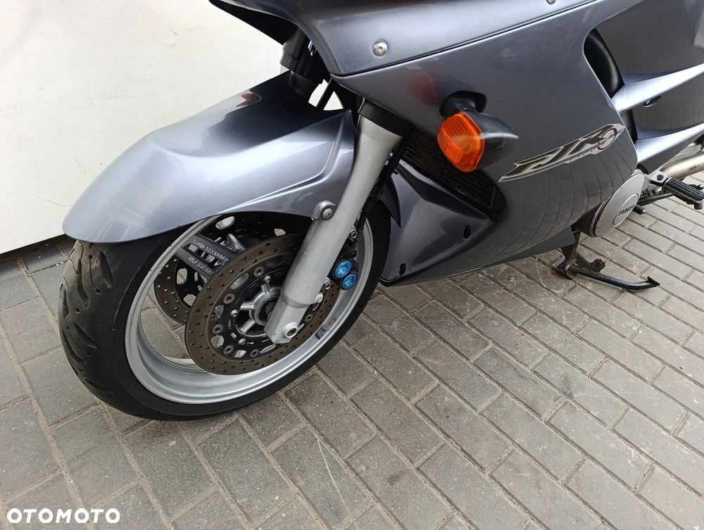 Yamaha FJR - 8