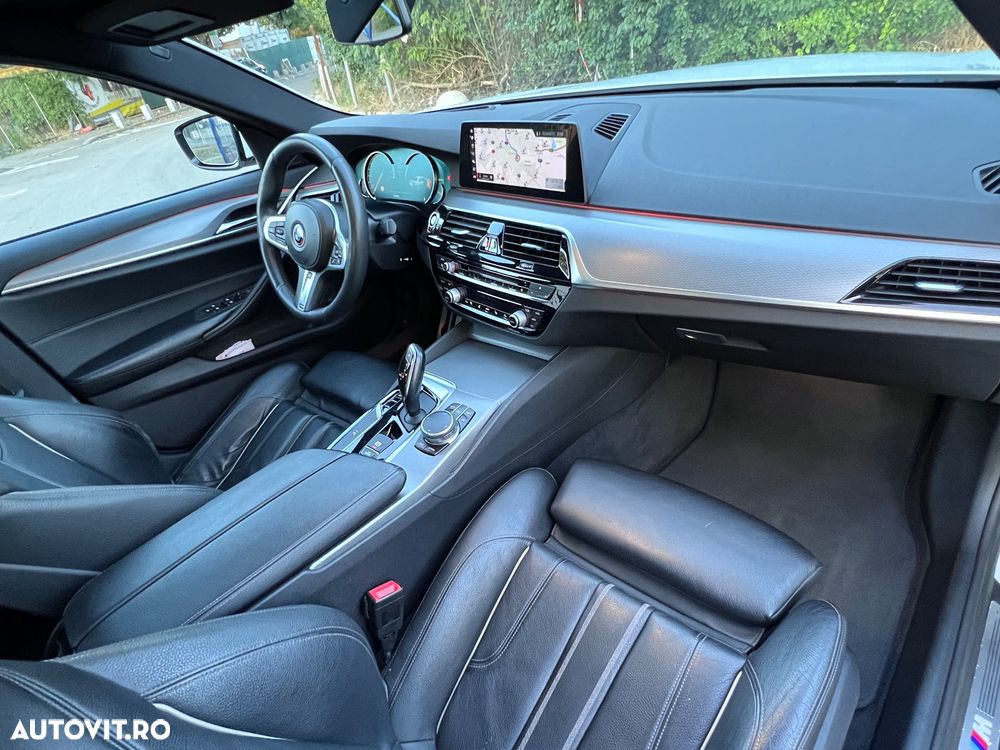BMW Seria 5 530d xDrive - 25