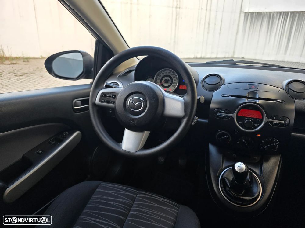Mazda 2 1.3 MZR Exclusive - 38