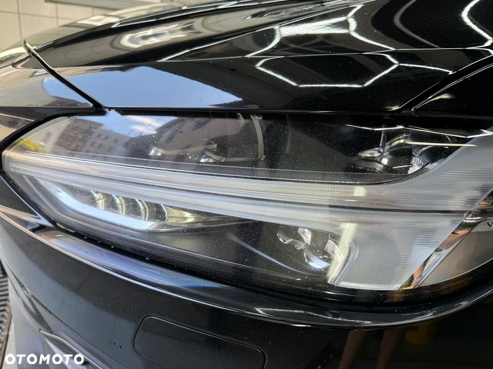 Volvo V90 D4 Momentum Pro - 29