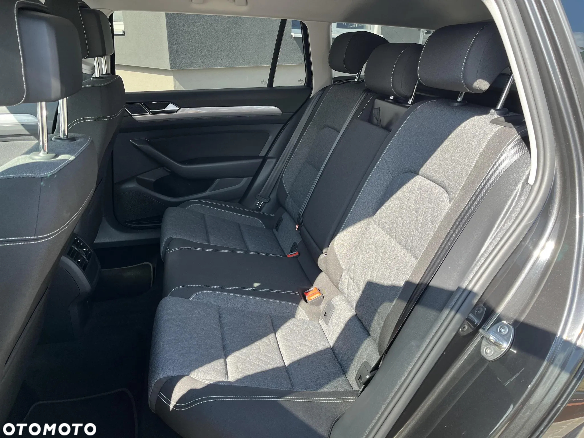 Volkswagen Passat 2.0 TDI EVO Business DSG - 16
