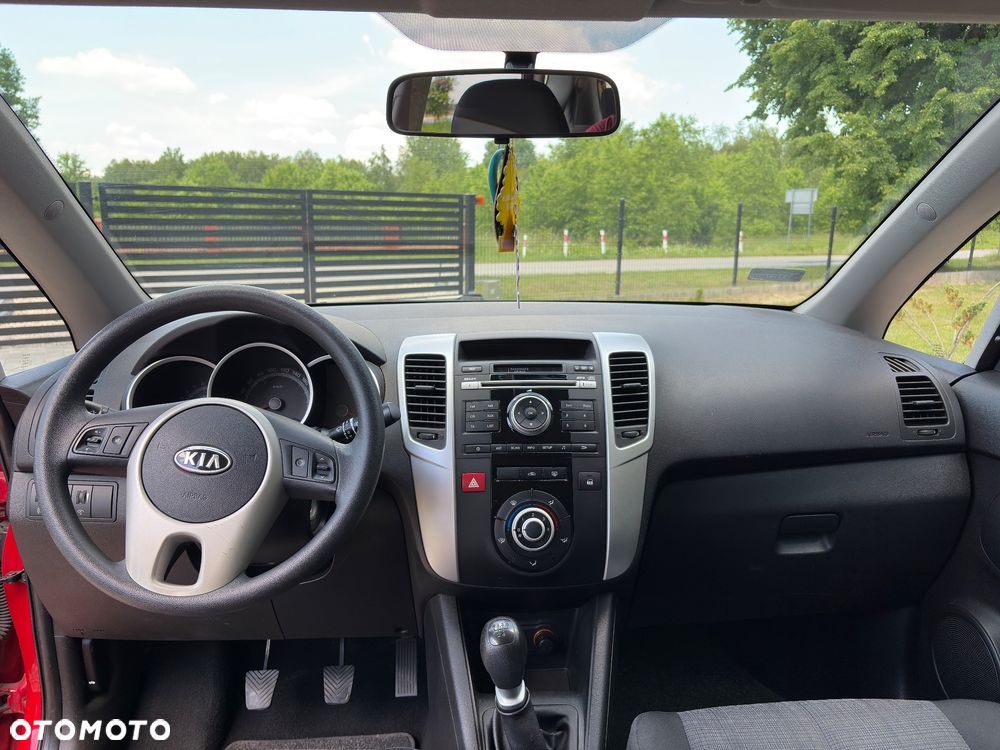 Kia Venga - 15