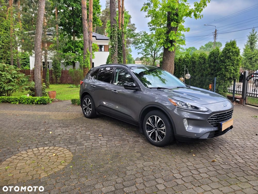 Ford Kuga - 1
