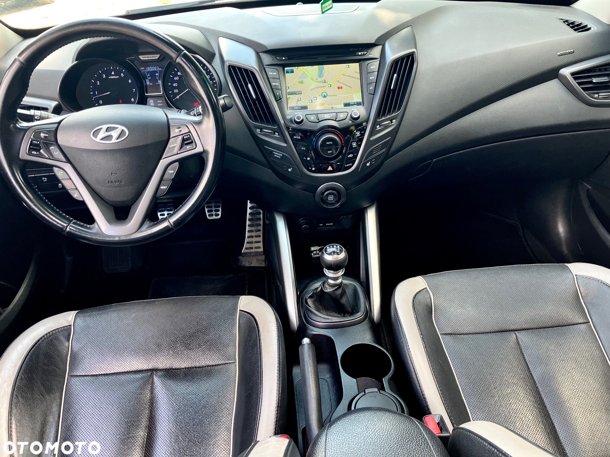 Hyundai Veloster 1.6 Turbo Matt Finish - 23