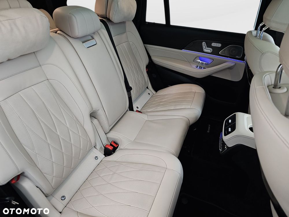 Mercedes-Benz GLS - 37