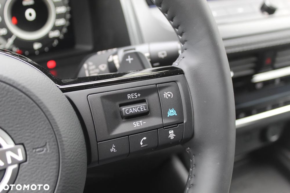 Nissan Qashqai 1.3 DIG-T MHEV N-Connecta Xtronic - 17