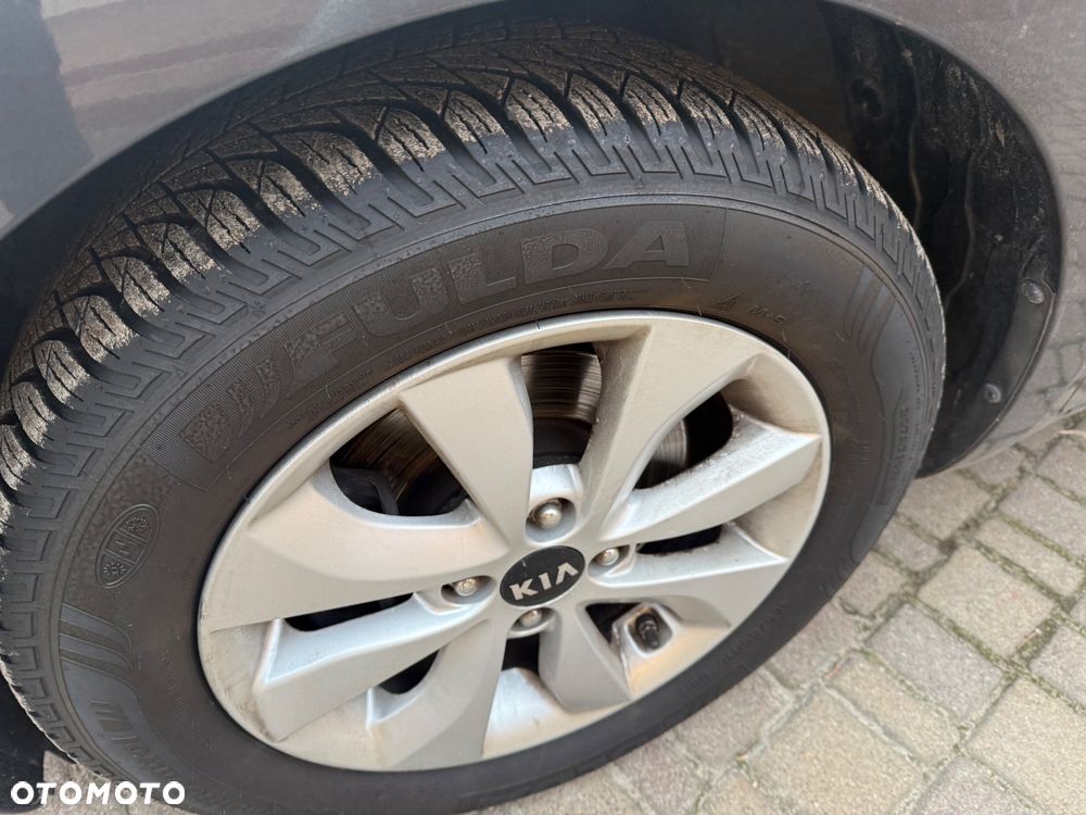 Kia Rio 1.2 Edition 7 - 17