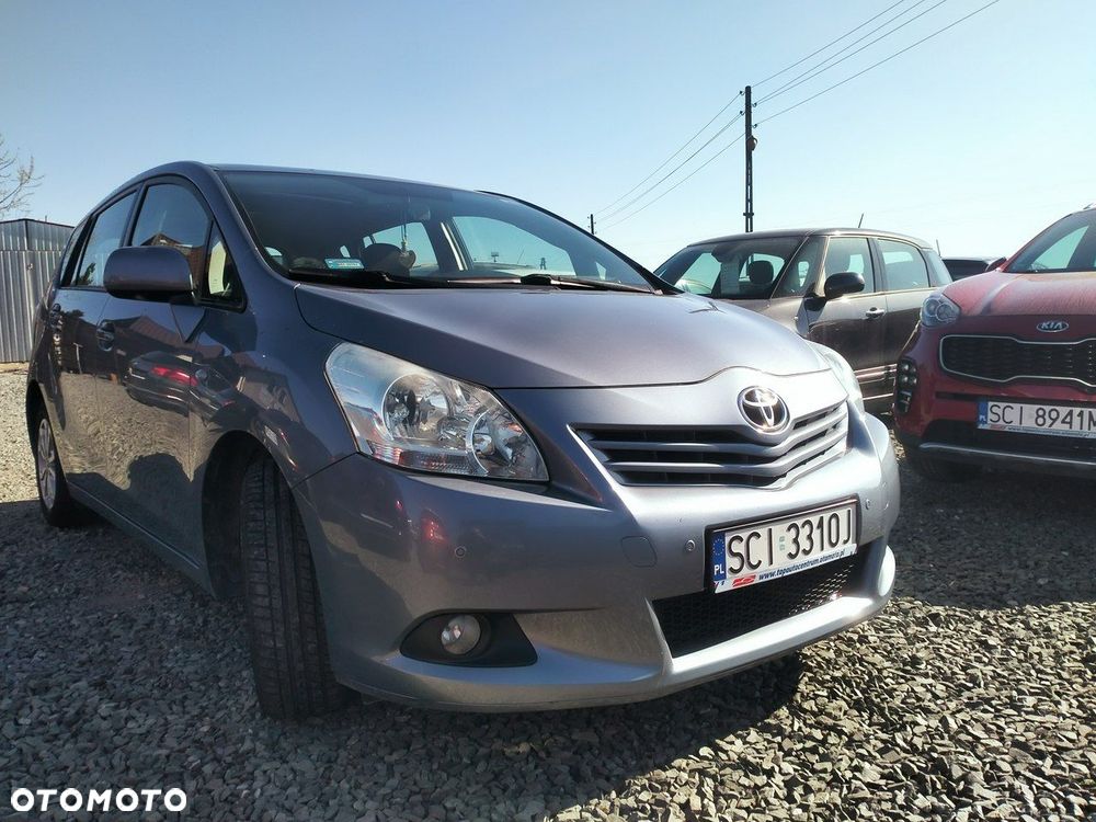 Toyota Verso 1.8 Premium - 9
