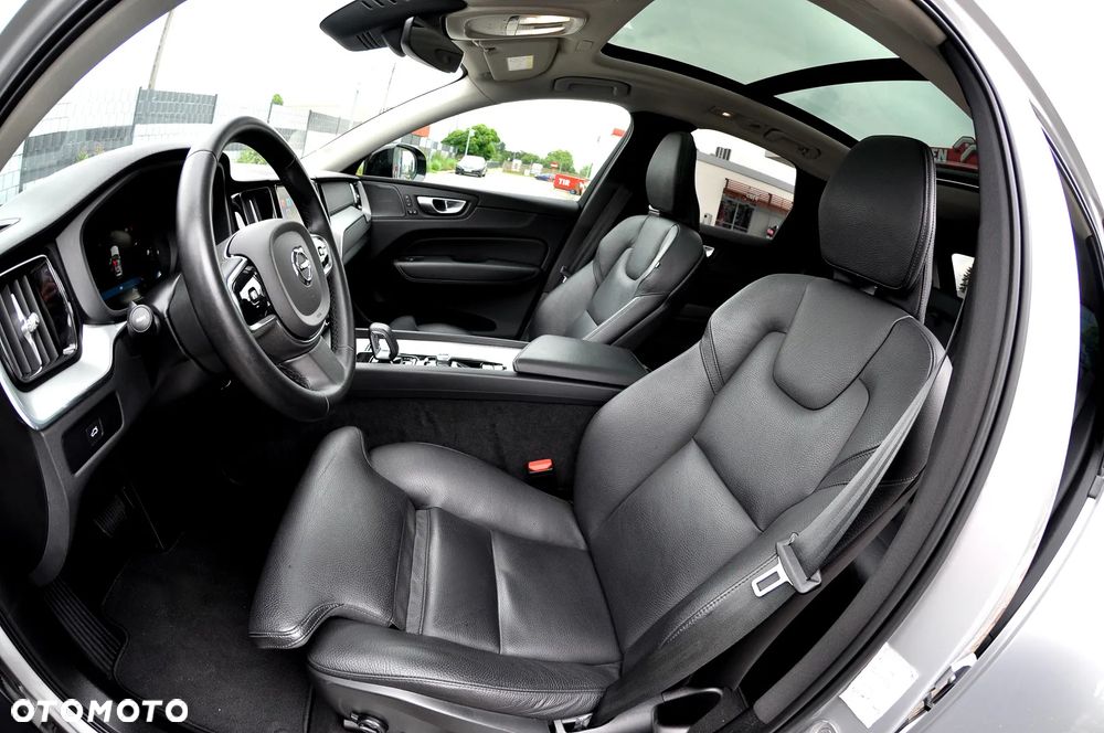 Volvo XC 60 B4 D Geartronic RDesign - 30