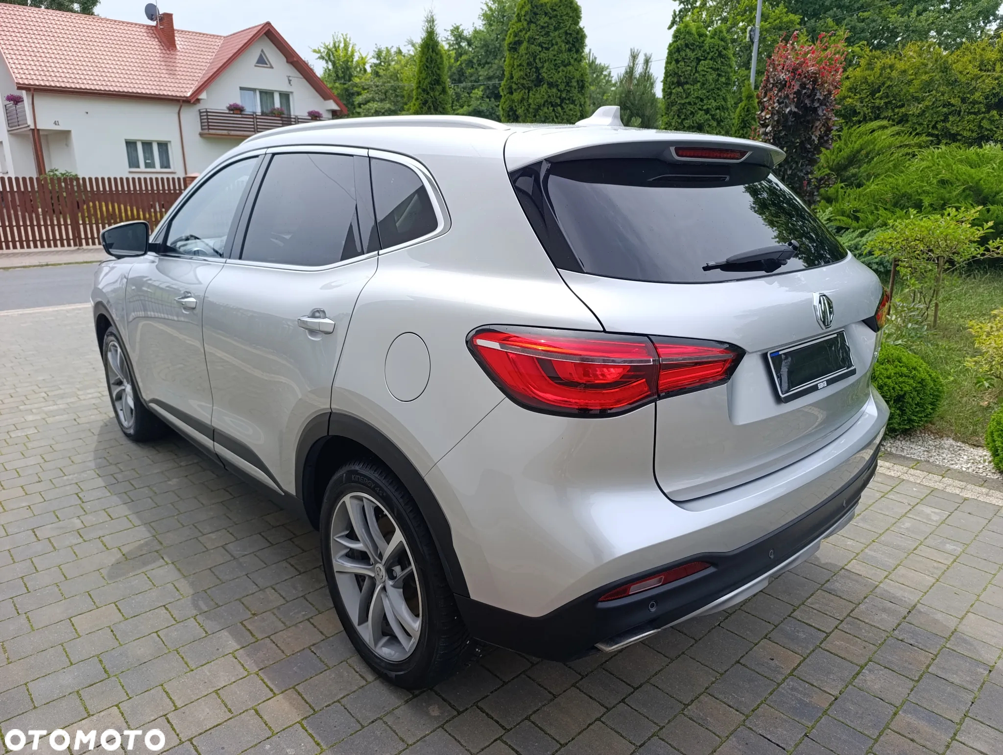 MG EHS 1.5T-GDI PHEV Luxury - 6