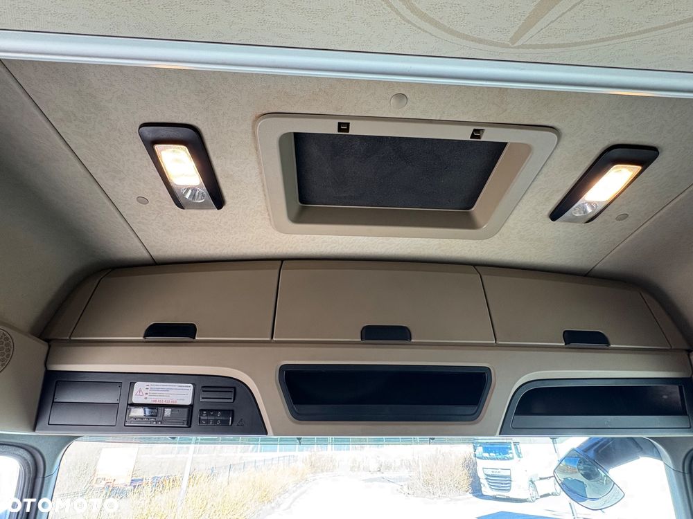 Mercedes-Benz Actros - 18