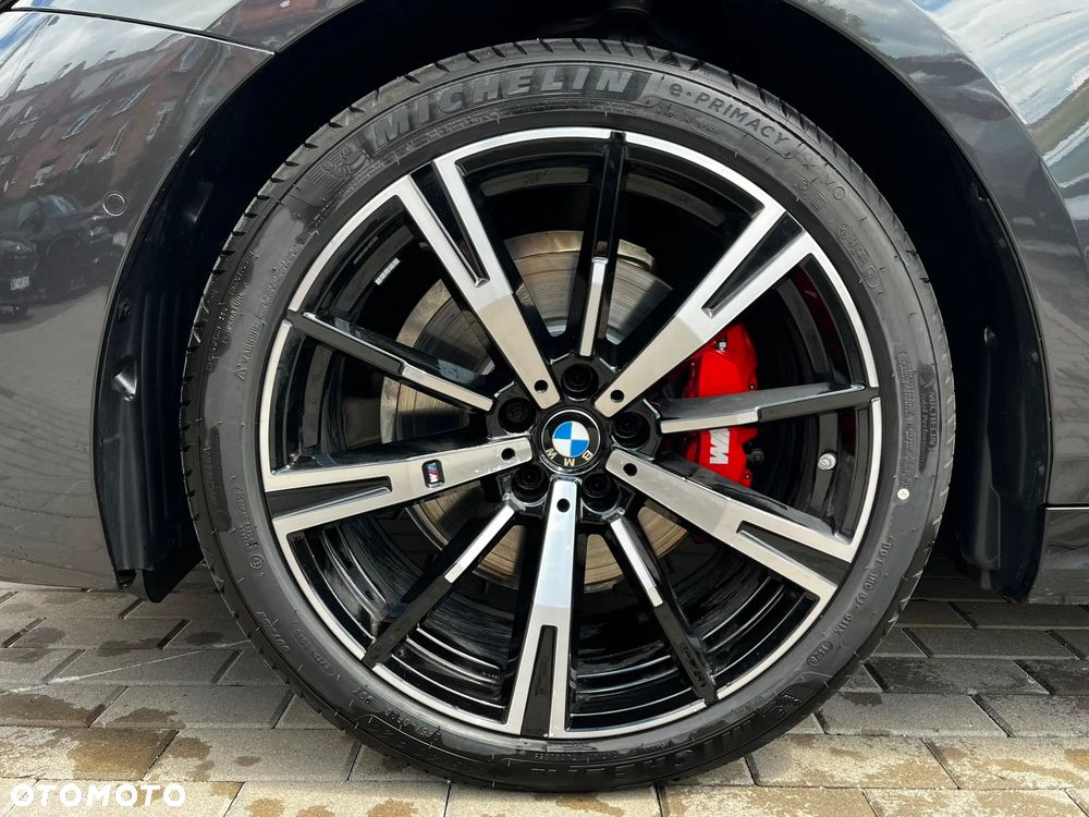 BMW Seria 5 520d xDrive mHEV M Sport - 11