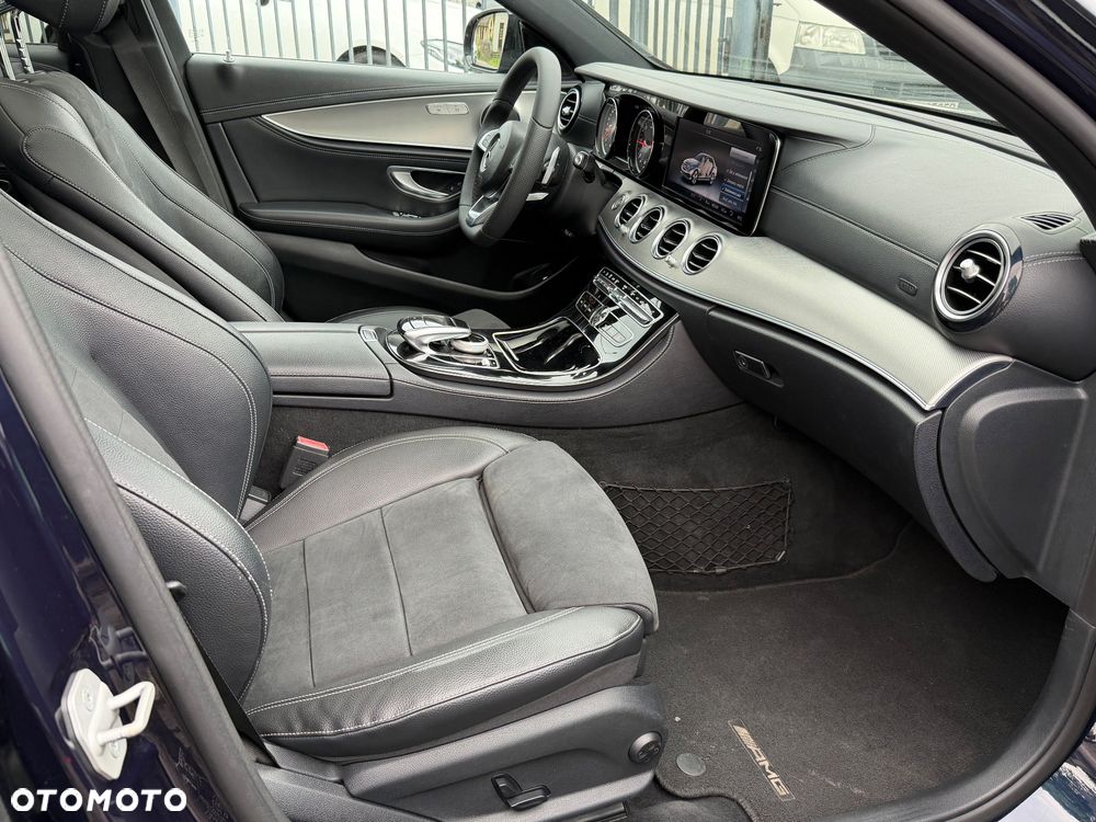 Mercedes-Benz Klasa E 220 d 9G-TRONIC AMG Line - 33
