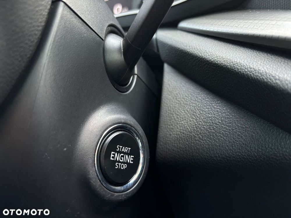 Skoda Octavia 2.0 TDI Ambition DSG - 38