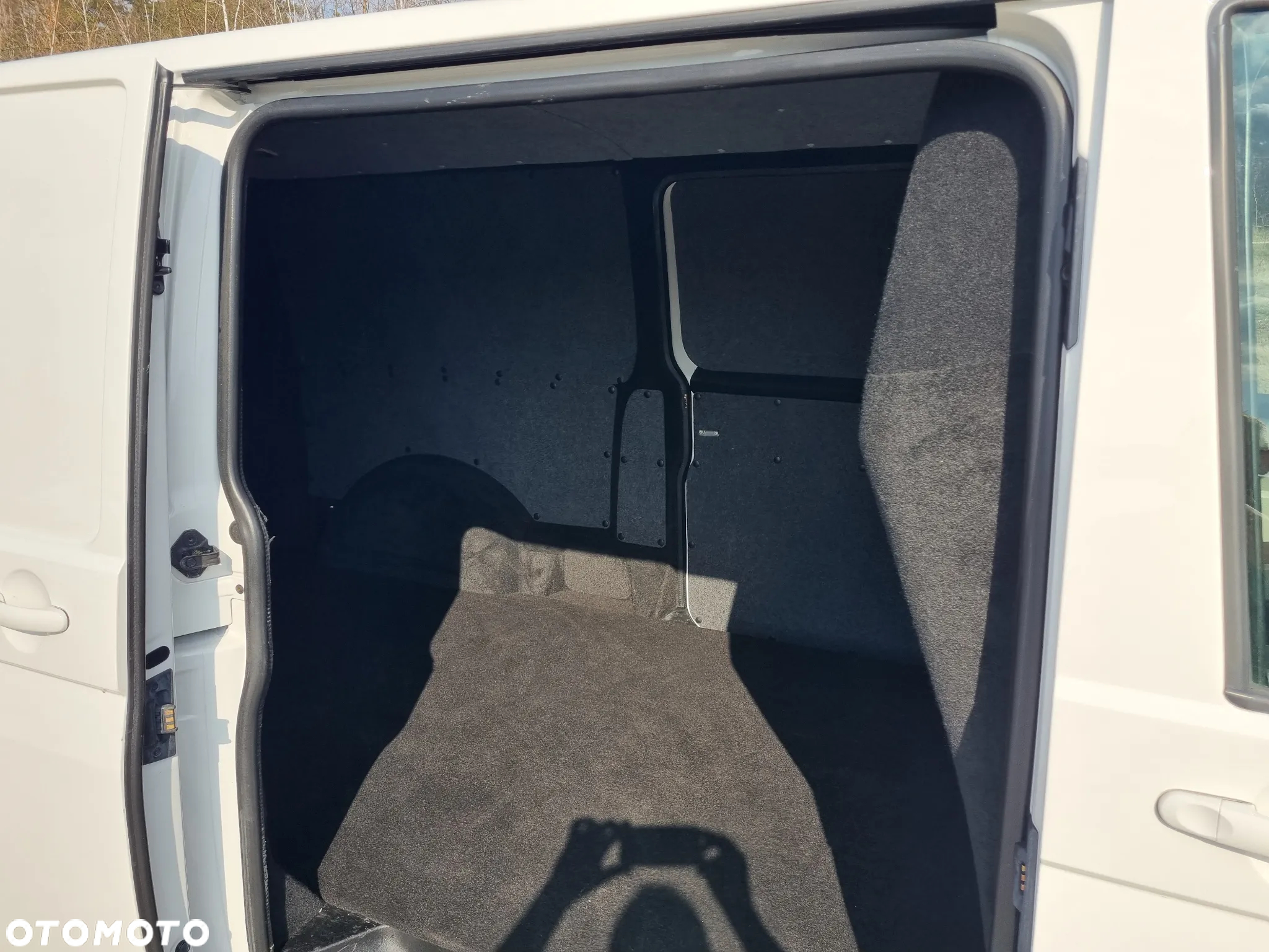 Volkswagen Transporter - 23
