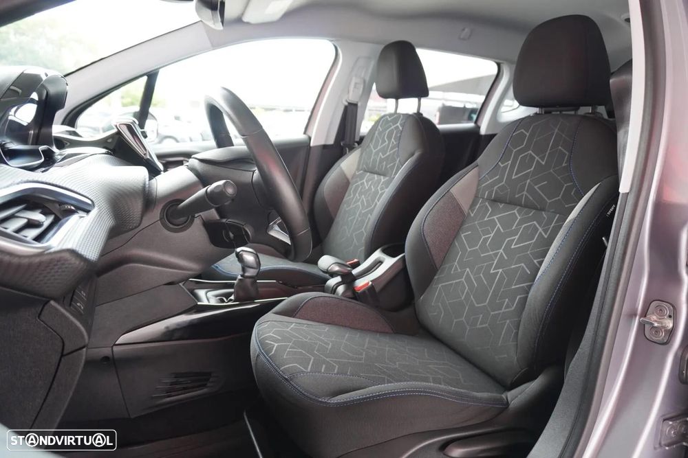 Peugeot 2008 1.5 BlueHDi Allure - 9