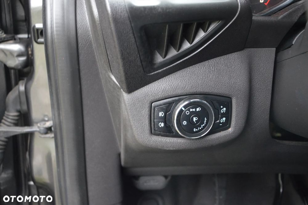 Ford TRANSIT CONNECT - 21