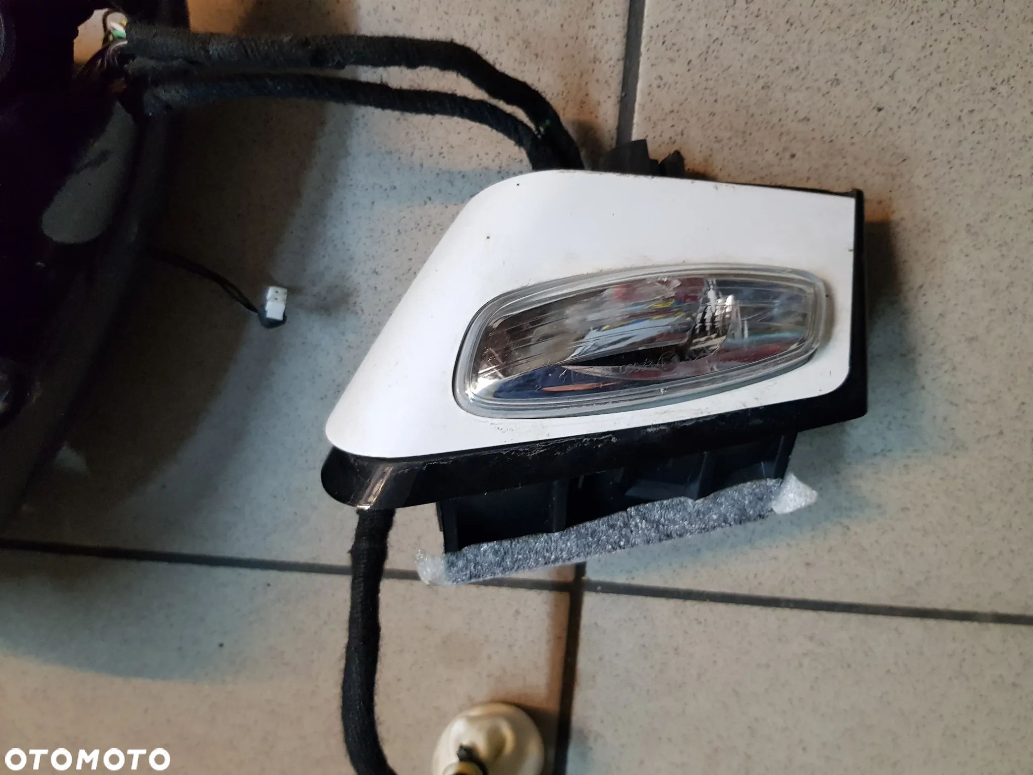 Citroen DS4 Lusterko Lewe - Uszkodzone  - na części - 2