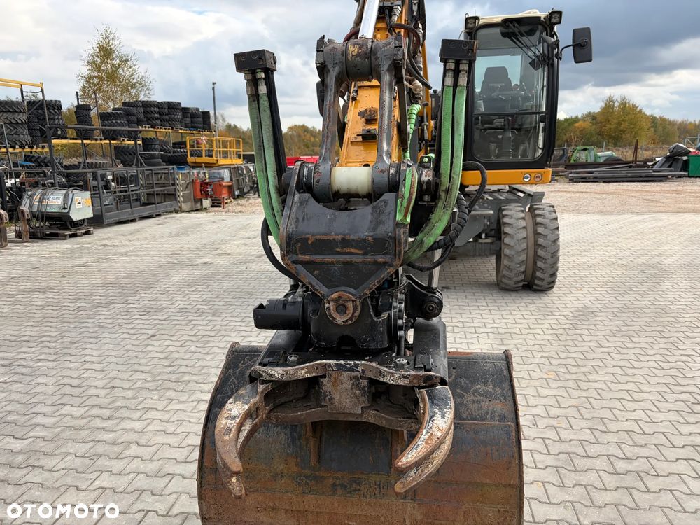 Liebherr A910 Compact Rototilt ze szczypcami - 12