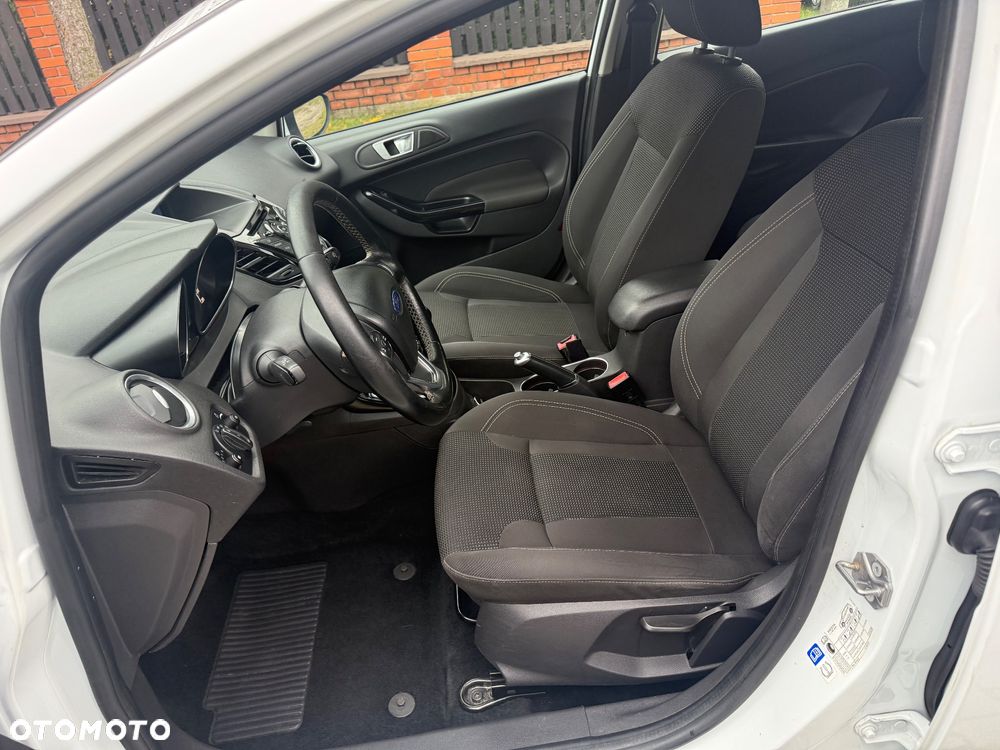 Ford Fiesta - 13
